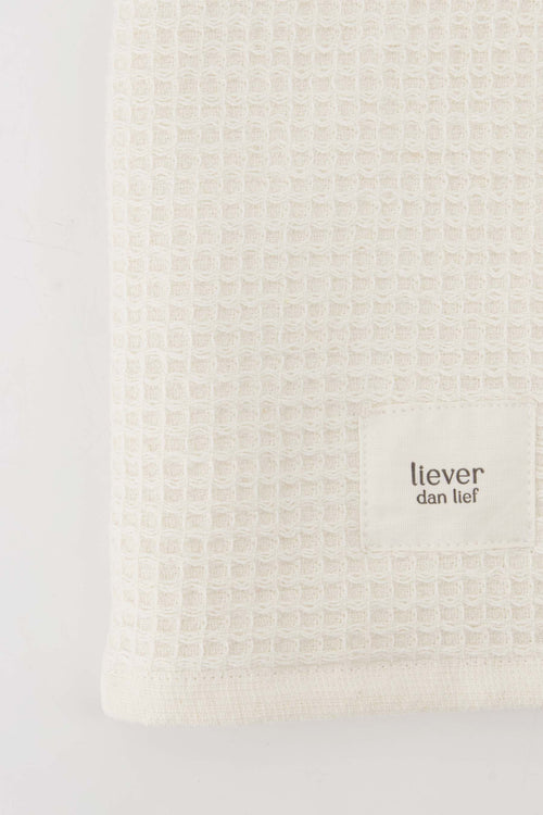 Gastendoekje liever dan lief off white