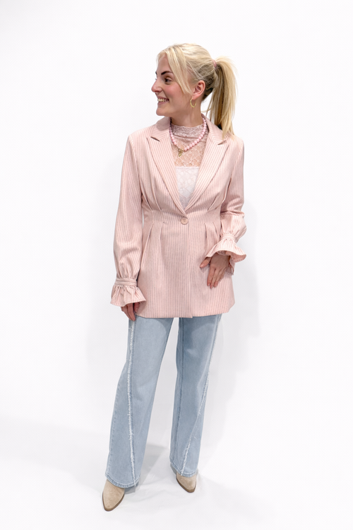 Gestreepte Blazer – Elegant & Vrouwelijk