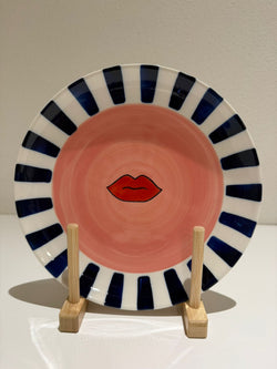 Kiss & Color” Bord – 21 × 21 × 2 cm