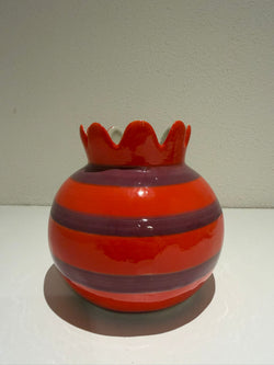 “Candy Crown Vase” – 15 × 15 cm