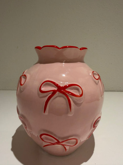 Sweet Bow Vase” – 13 × 14 cm