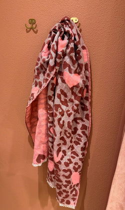 Sjaal – Roze Panterprint met Hartjes