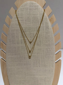 Gelaagde Stainless Steel Ketting – Drie Subtiele Steentjes (Goud)