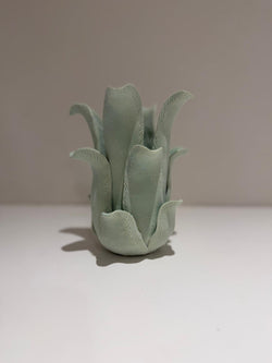 Light & Living – “ Petal Tealight Holder” – 13,5 × 17,5 cm